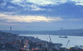 Украина попросит Турцию закрыть Босфорский пролив для судов РФ