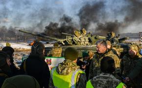 Порошенко призвал украинский народ "держать порох сухим"