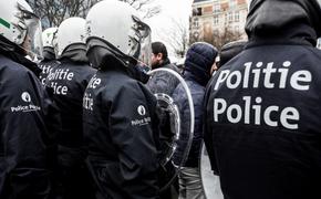 В Брюсселе мужчина напал на полицейских с саблей и был застрелен