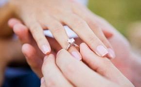 Госдума приняла закон по борьбе с фиктивными браками