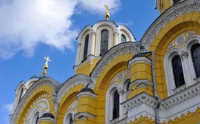 На Украине предложили спросить у населения, что они думают о "новой церкви"