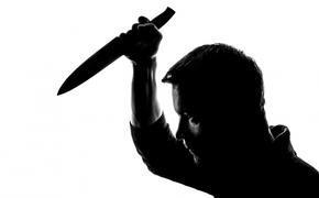 600 рублей или жизнь: мужчина изрезал ножом девушку,которая не дала денег в долг
