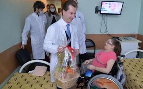 Челябинские хирурги сделают сложную операцию девушке-инвалиду