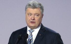 В сети смеются над штабом Порошенко, скопировавшим предвыборный лозунг Путина