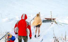 Собчак защитила учительницу, уволенную из школы из-за фото в купальнике