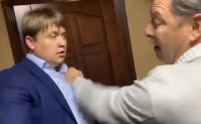 «Обвиняемый» Ляшко показал повестку в прокуратуру